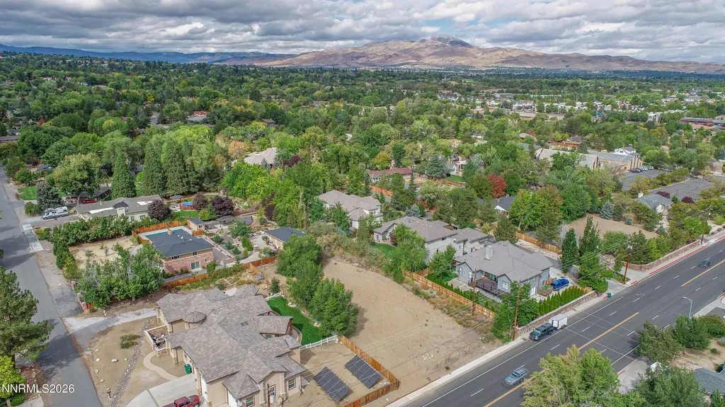 2 Lakeside Reno NV 89509