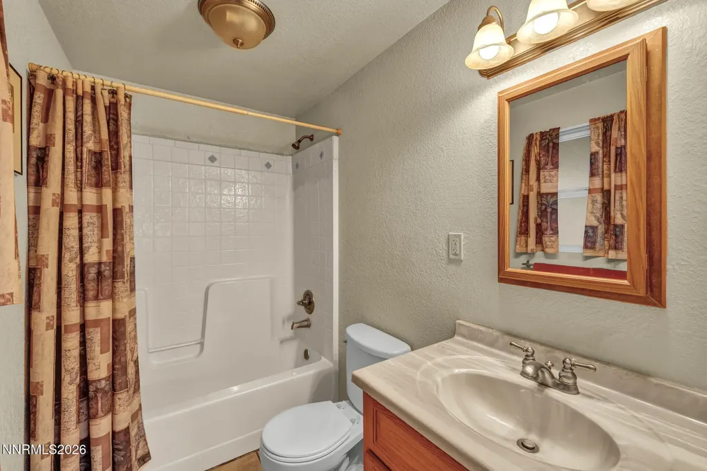 8825 Artesian Reno NV 89506
