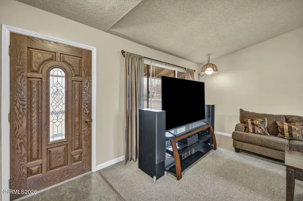 8825 Artesian Reno NV 89506