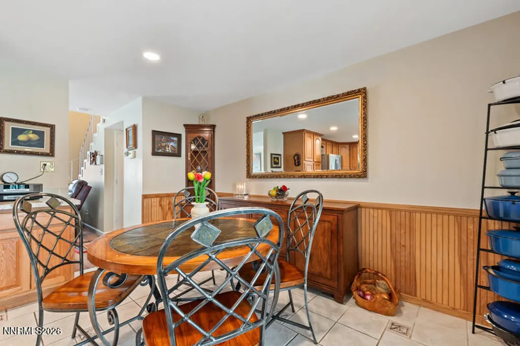 2207 Howard Sparks NV 89434