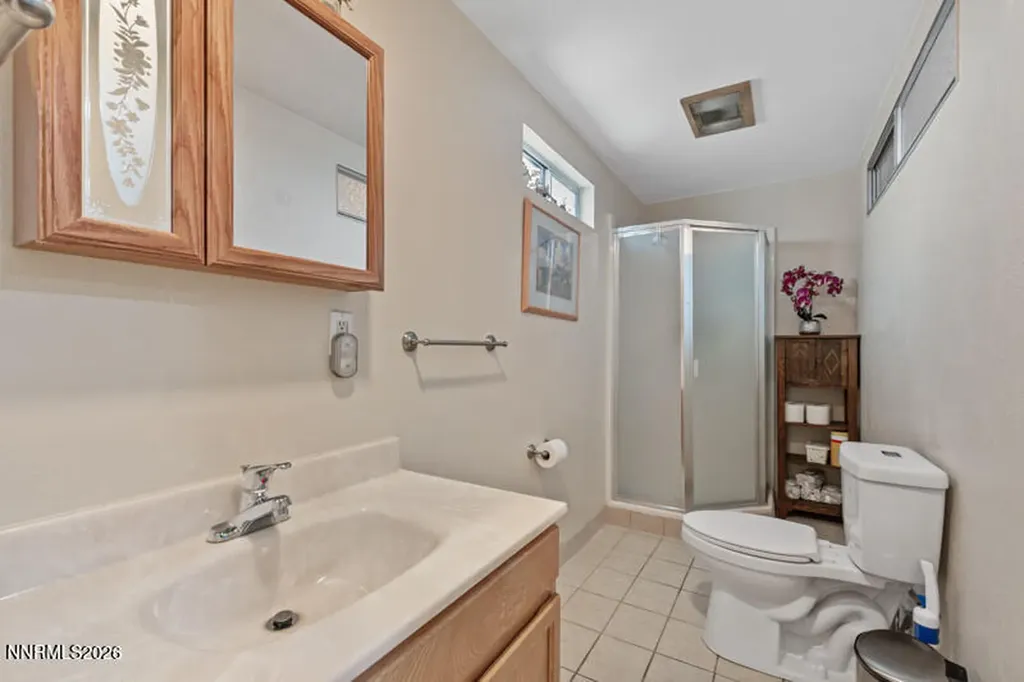 2207 Howard Sparks NV 89434