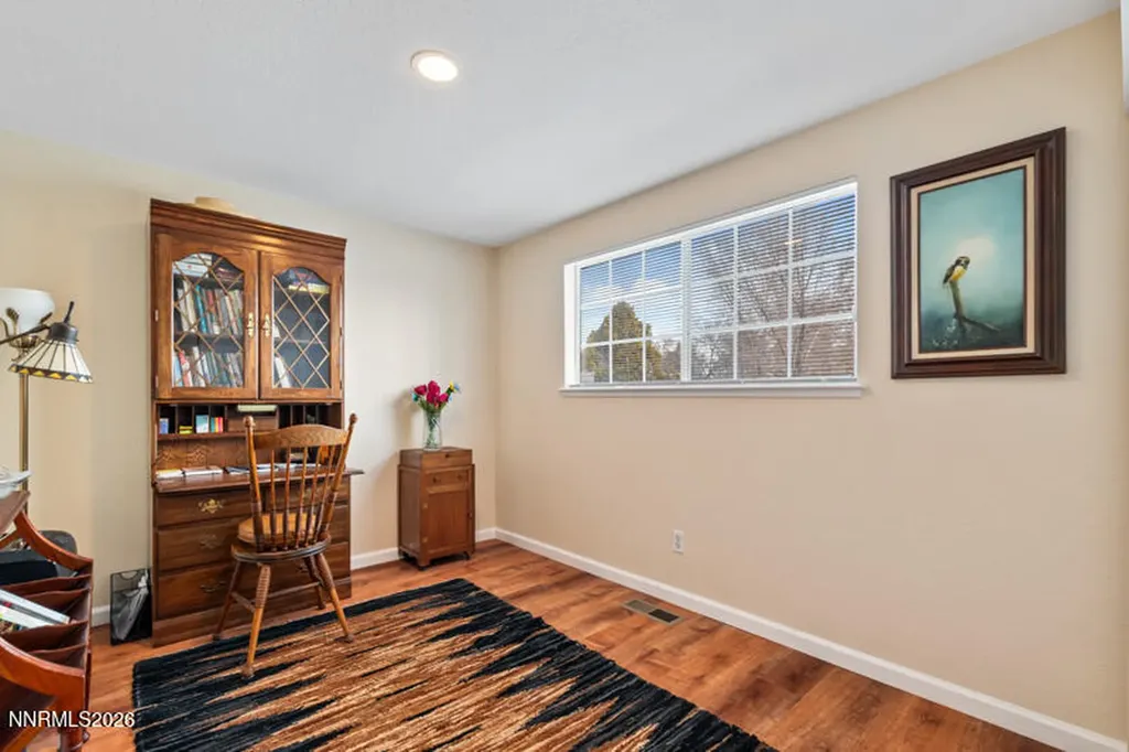 2207 Howard Sparks NV 89434