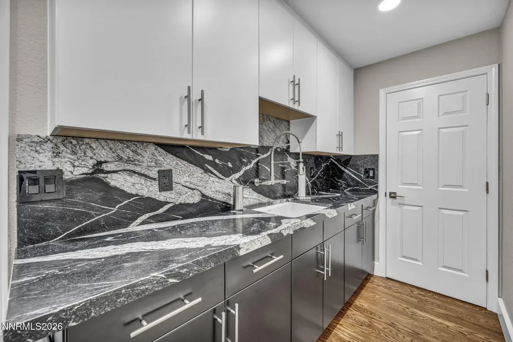 2296 Oak Ridge Carson City NV 89703