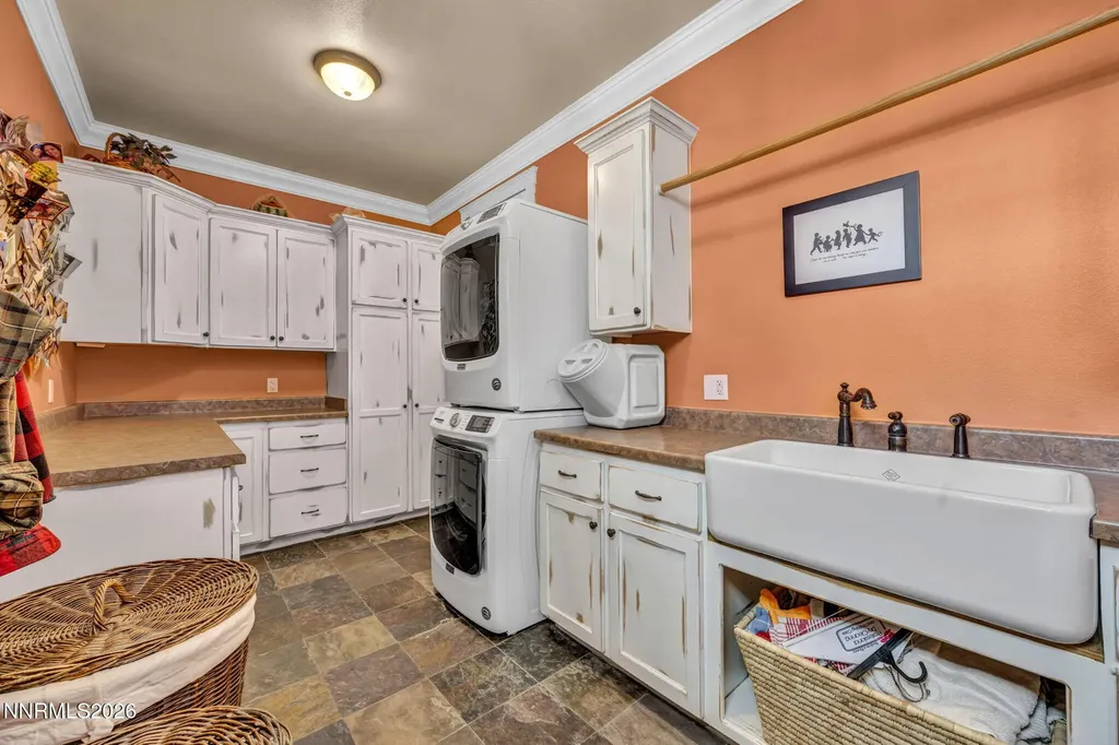 5808 Tannerwood Reno NV 89511