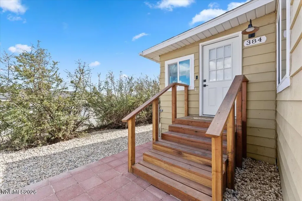 384 Loster Sun Valley NV 89433