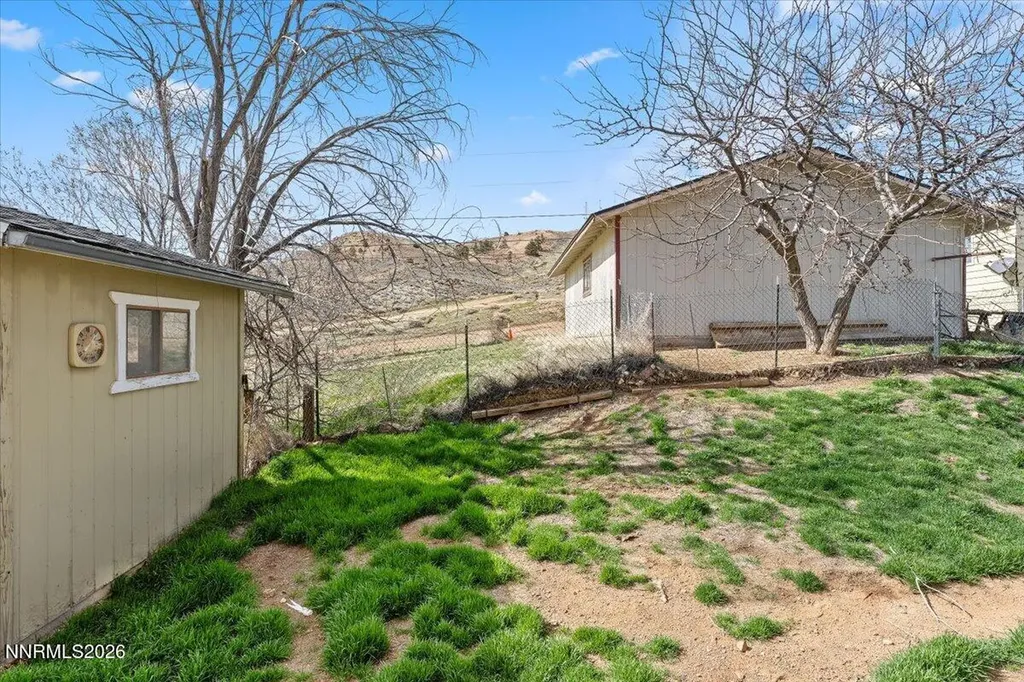 384 Loster Sun Valley NV 89433