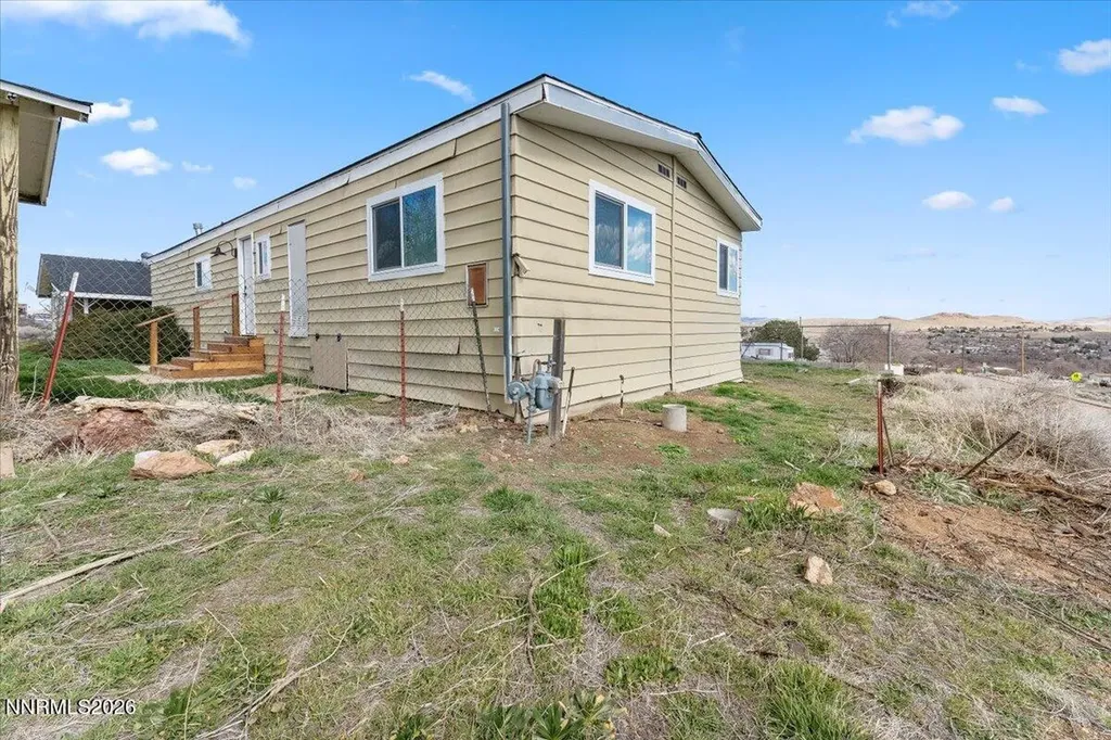 384 Loster Sun Valley NV 89433