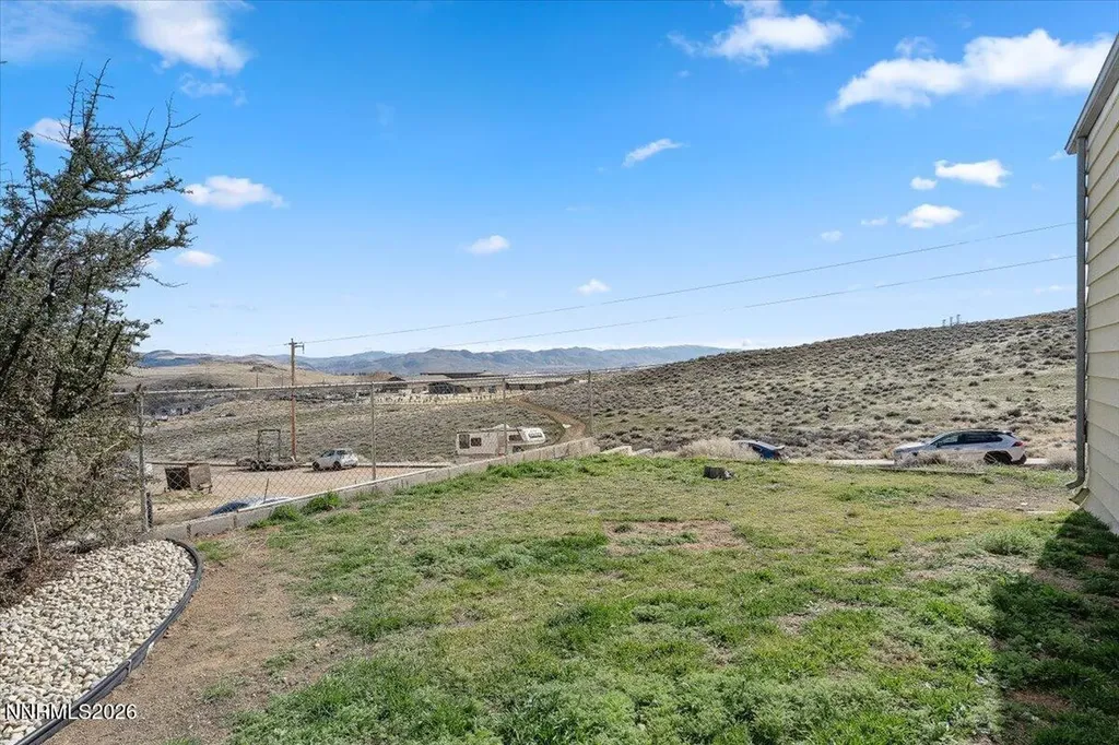 384 Loster Sun Valley NV 89433