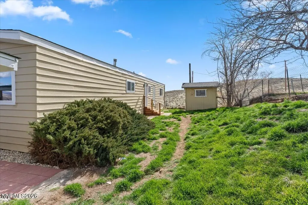 384 Loster Sun Valley NV 89433