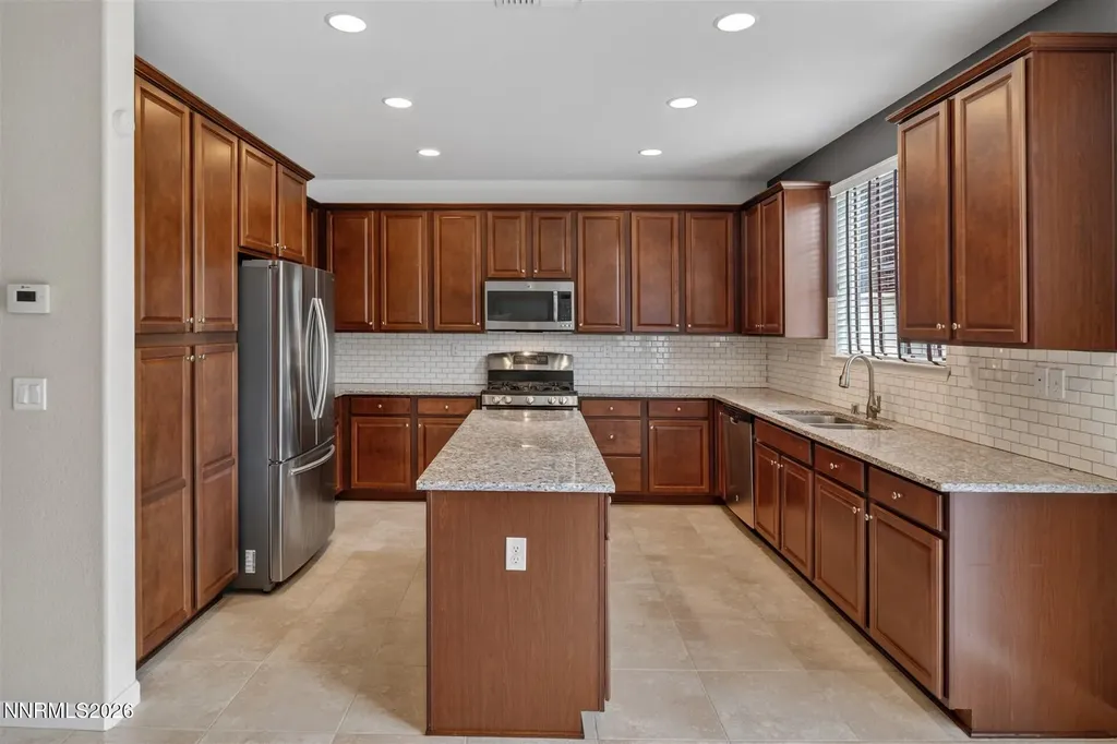 10855 Pebble Hill Reno NV 89521