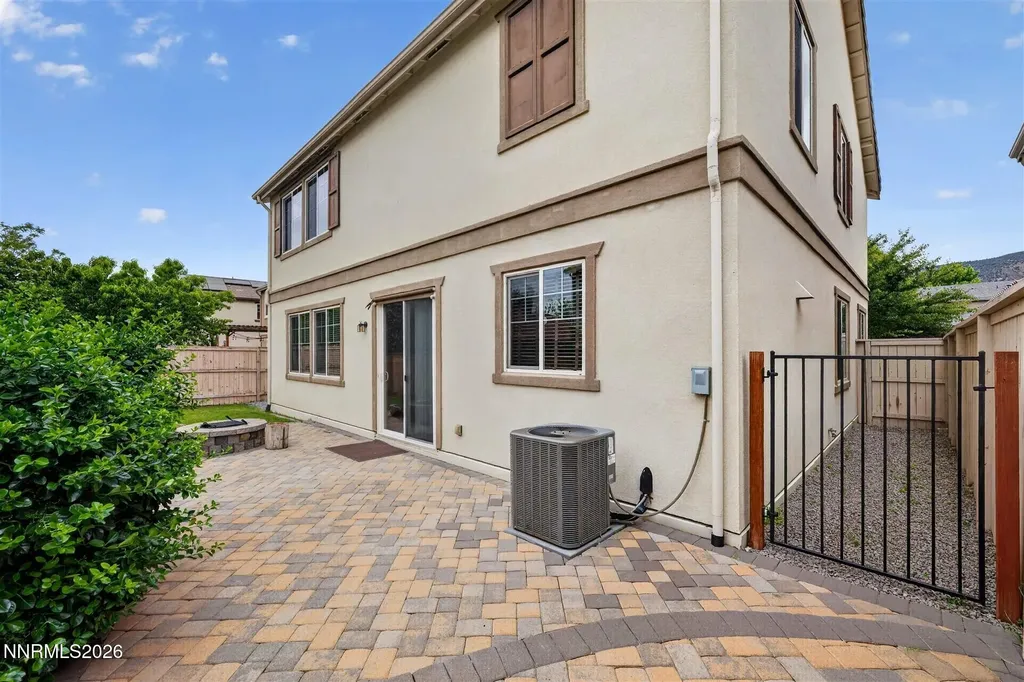 10855 Pebble Hill Reno NV 89521