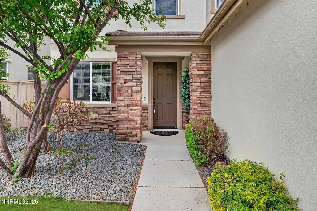 10855 Pebble Hill Reno NV 89521