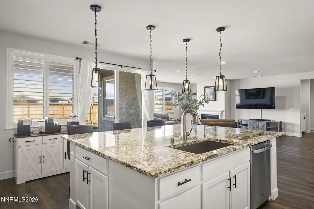 807 Lexington Arch Sparks NV 89441