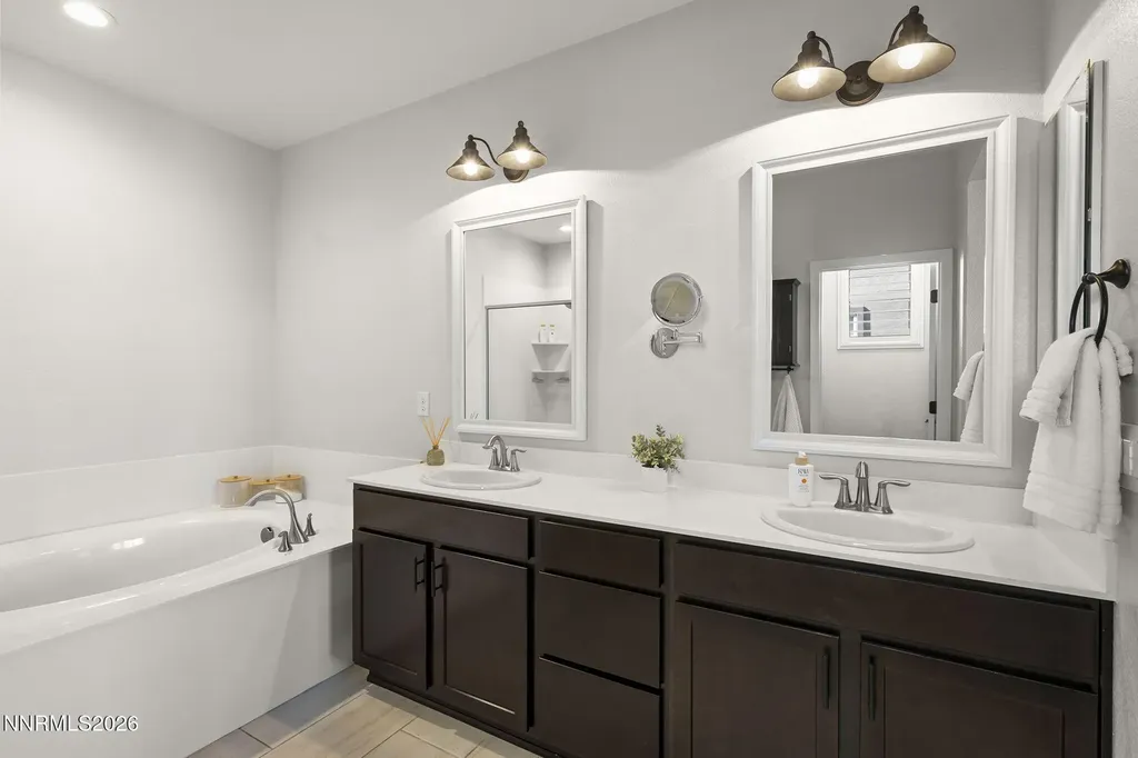 807 Lexington Arch Sparks NV 89441
