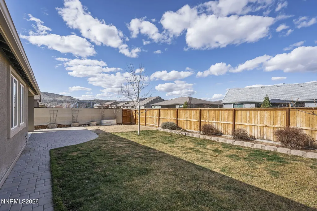 807 Lexington Arch Sparks NV 89441