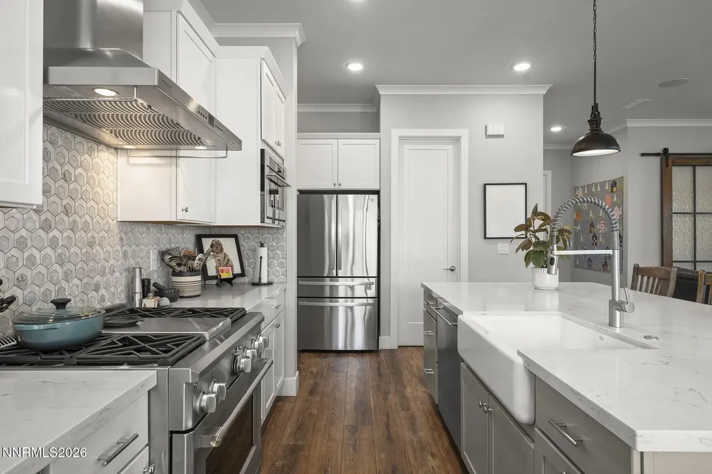8726 Larkhaven Reno NV 89523