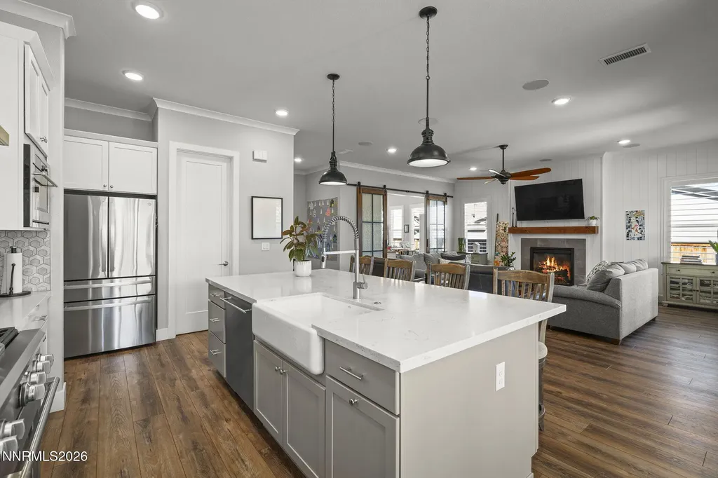 8726 Larkhaven Reno NV 89523