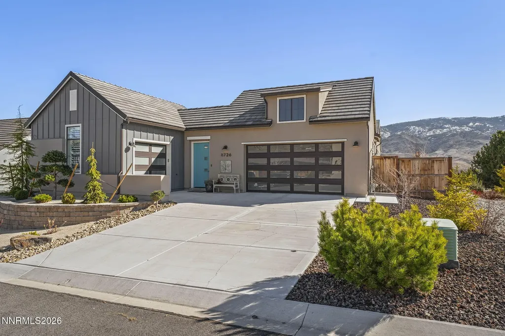 8726 Larkhaven Reno NV 89523