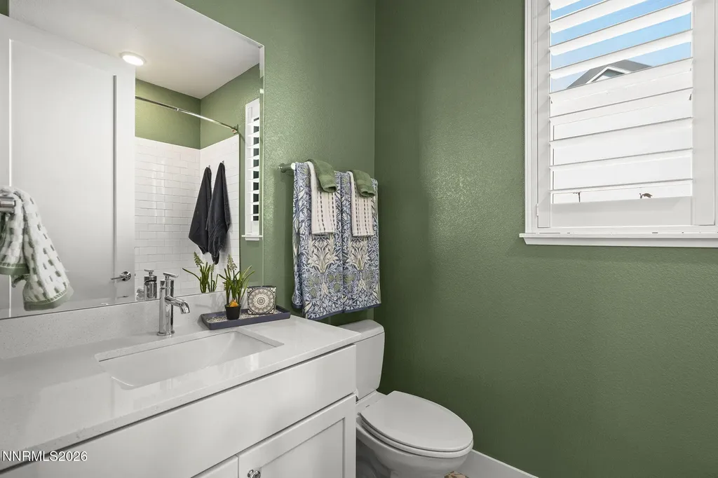 8726 Larkhaven Reno NV 89523