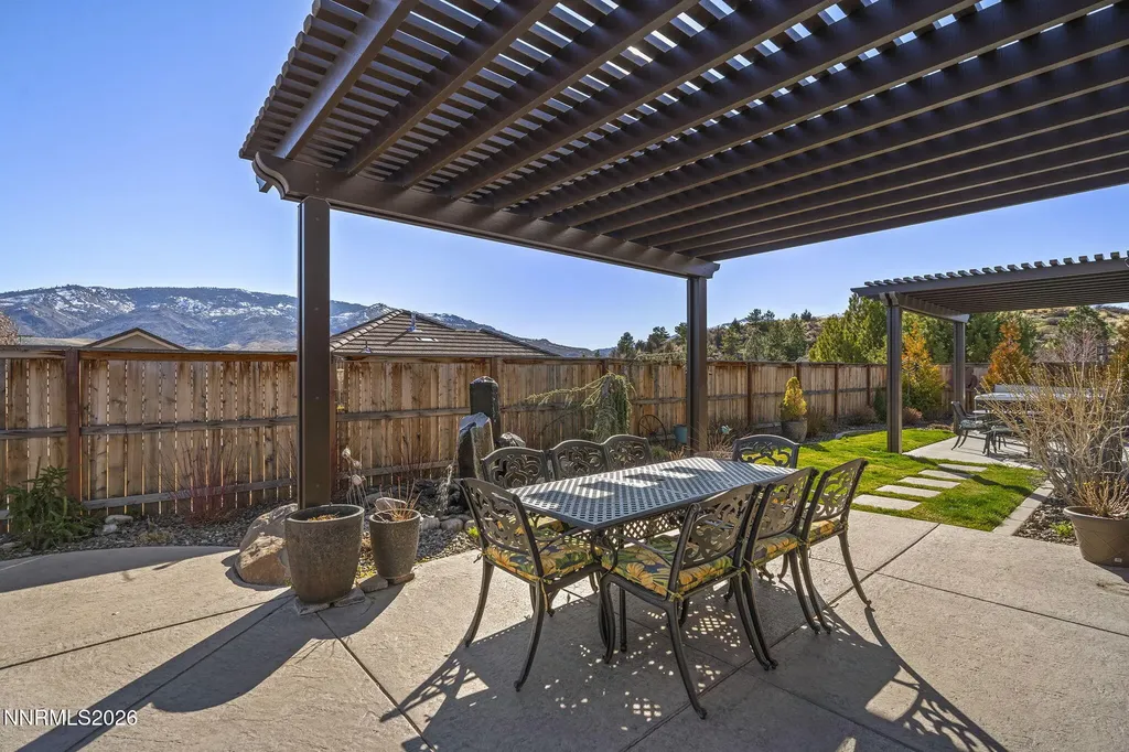 8726 Larkhaven Reno NV 89523
