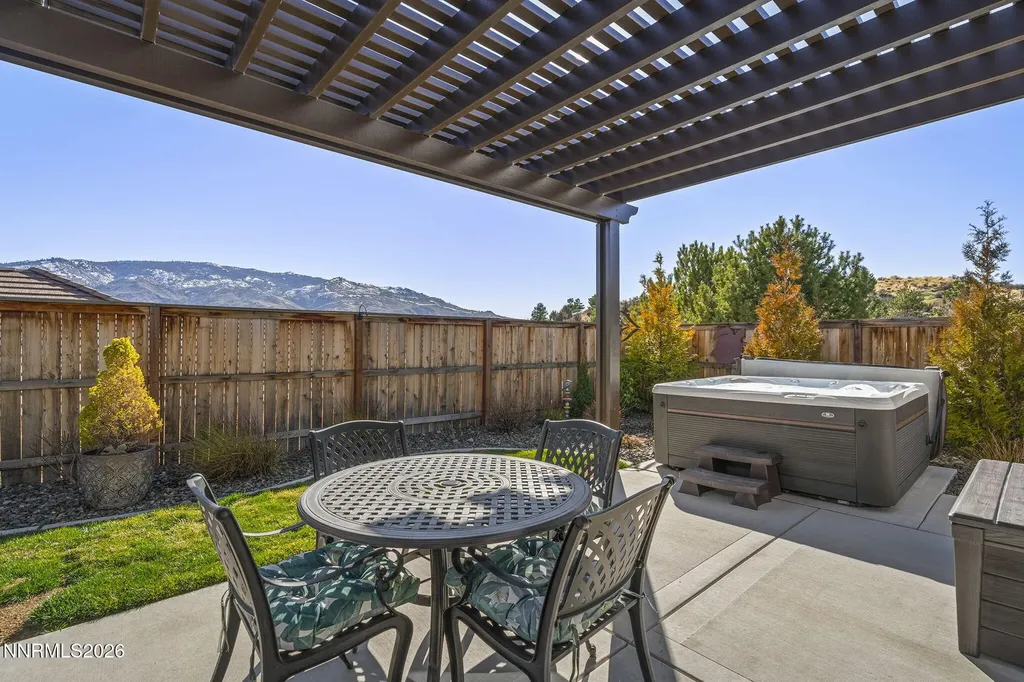 8726 Larkhaven Reno NV 89523