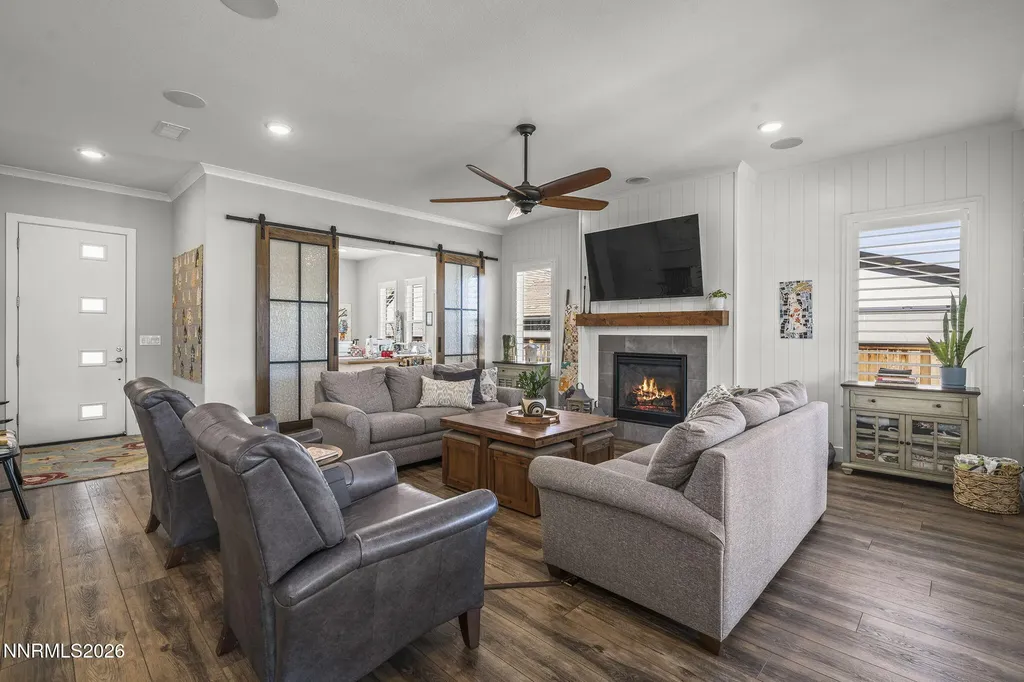 8726 Larkhaven Reno NV 89523
