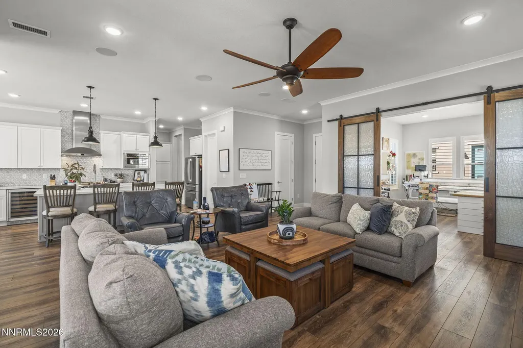 8726 Larkhaven Reno NV 89523