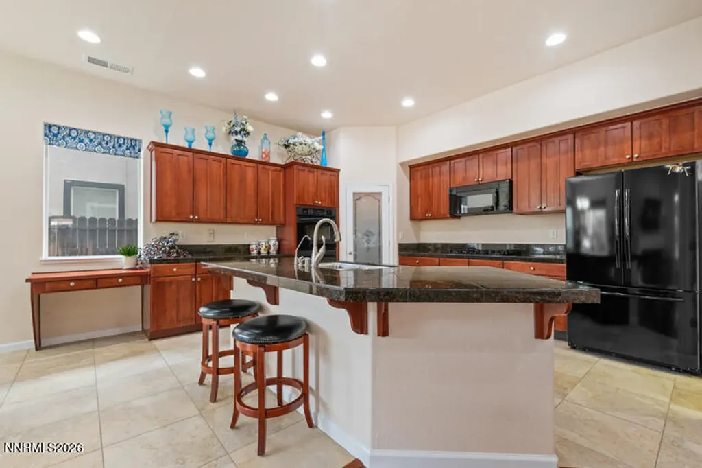 1698 Silverthread Reno NV 89521