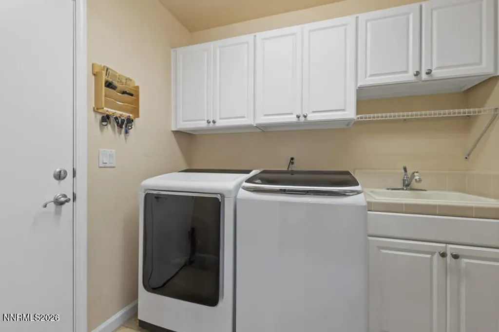 1698 Silverthread Reno NV 89521