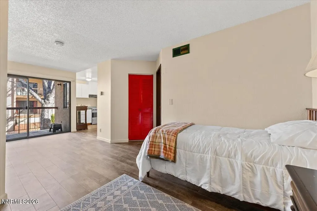 2700 Plumas Reno NV 89509