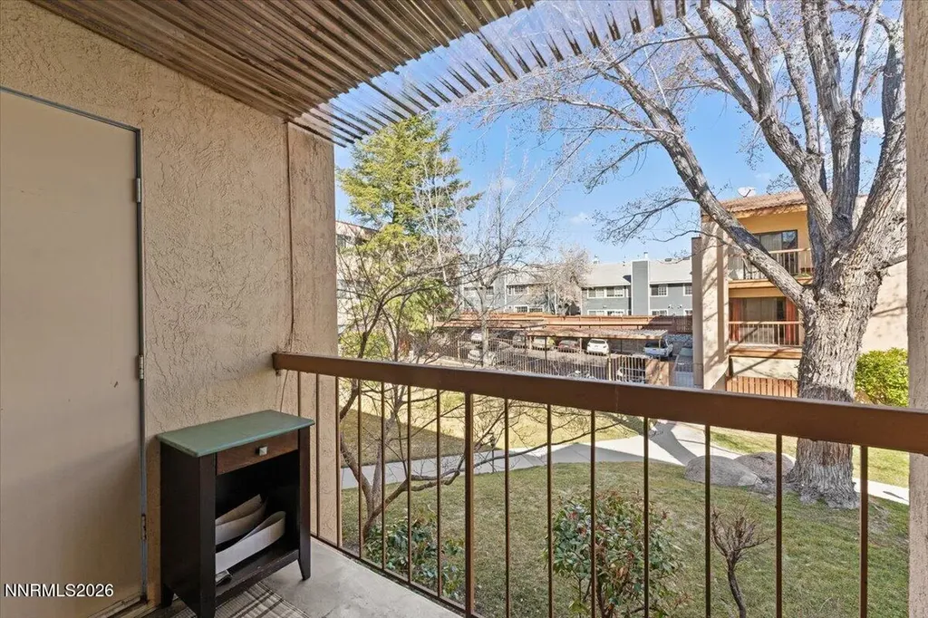 2700 Plumas Reno NV 89509