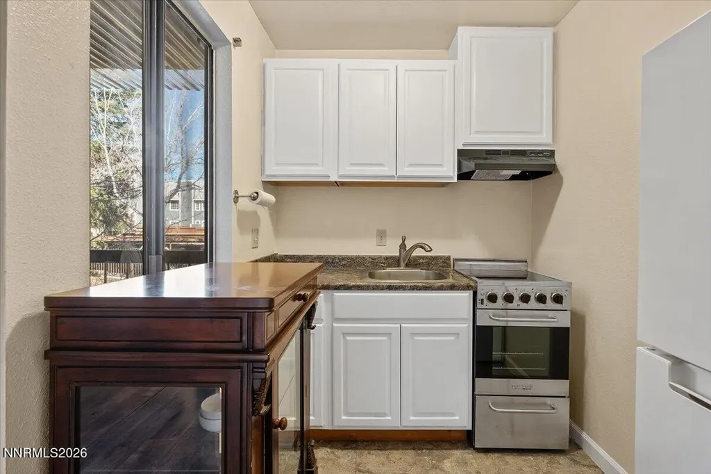 2700 Plumas Reno NV 89509