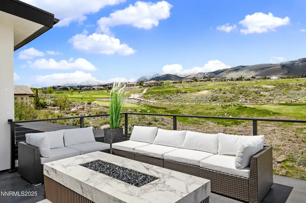 3041 Palmer Pointe Reno NV 89511
