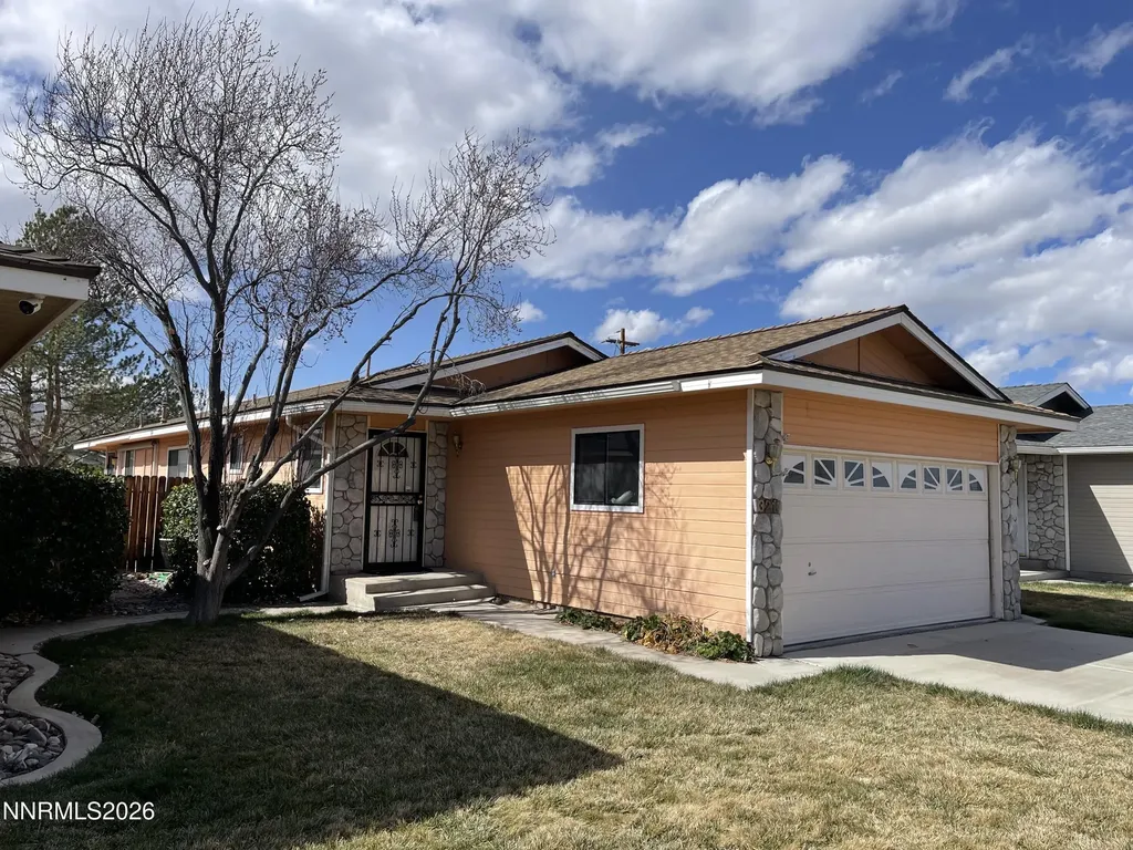 321 West Yerington NV 89447