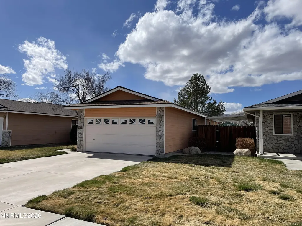 321 West Yerington NV 89447