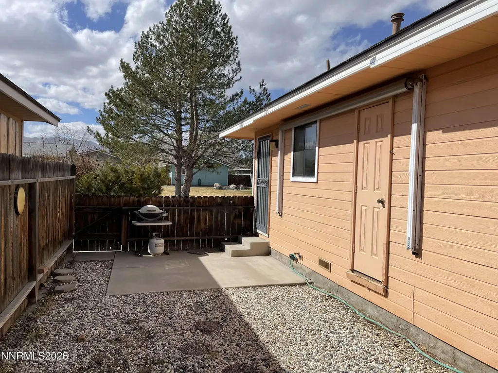 321 West Yerington NV 89447