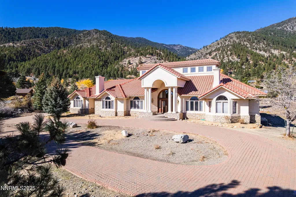 212 Trail Genoa NV 89411