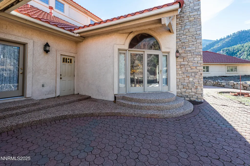 212 Trail Genoa NV 89411