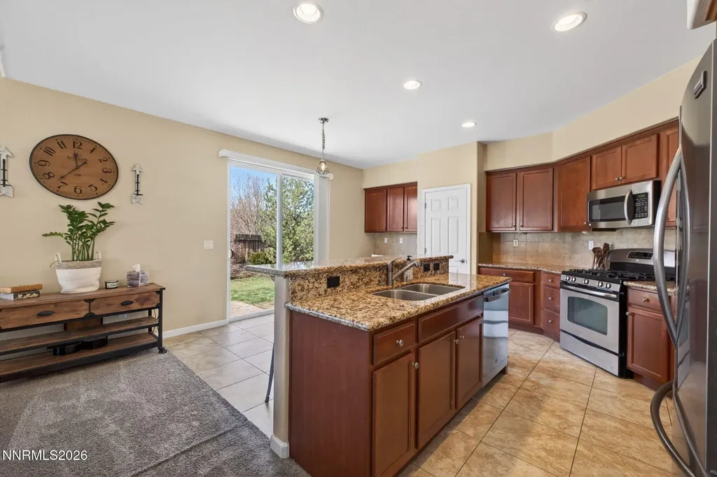 1516 Lasso Gardnerville NV 89410