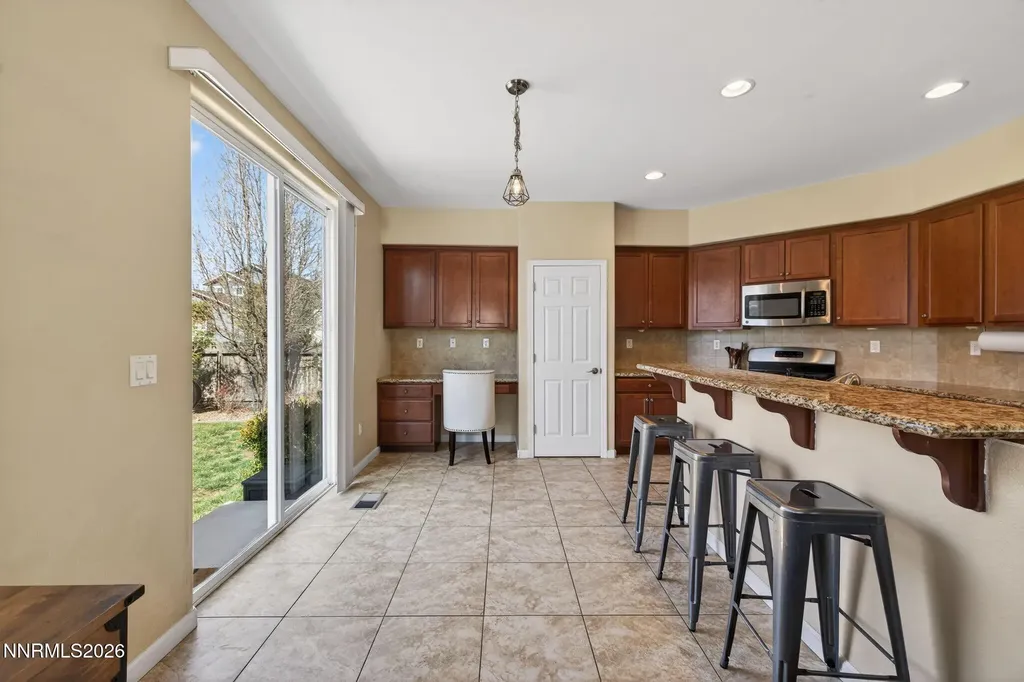 1516 Lasso Gardnerville NV 89410