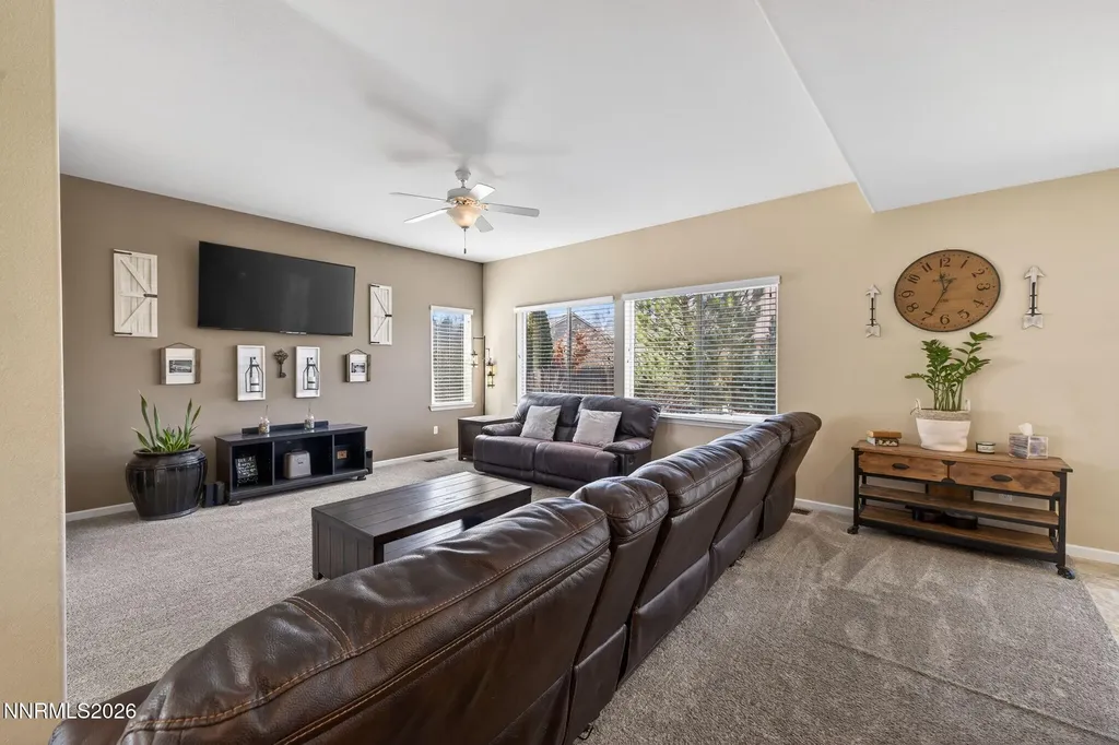 1516 Lasso Gardnerville NV 89410