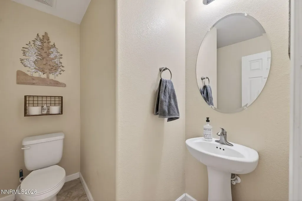 1516 Lasso Gardnerville NV 89410