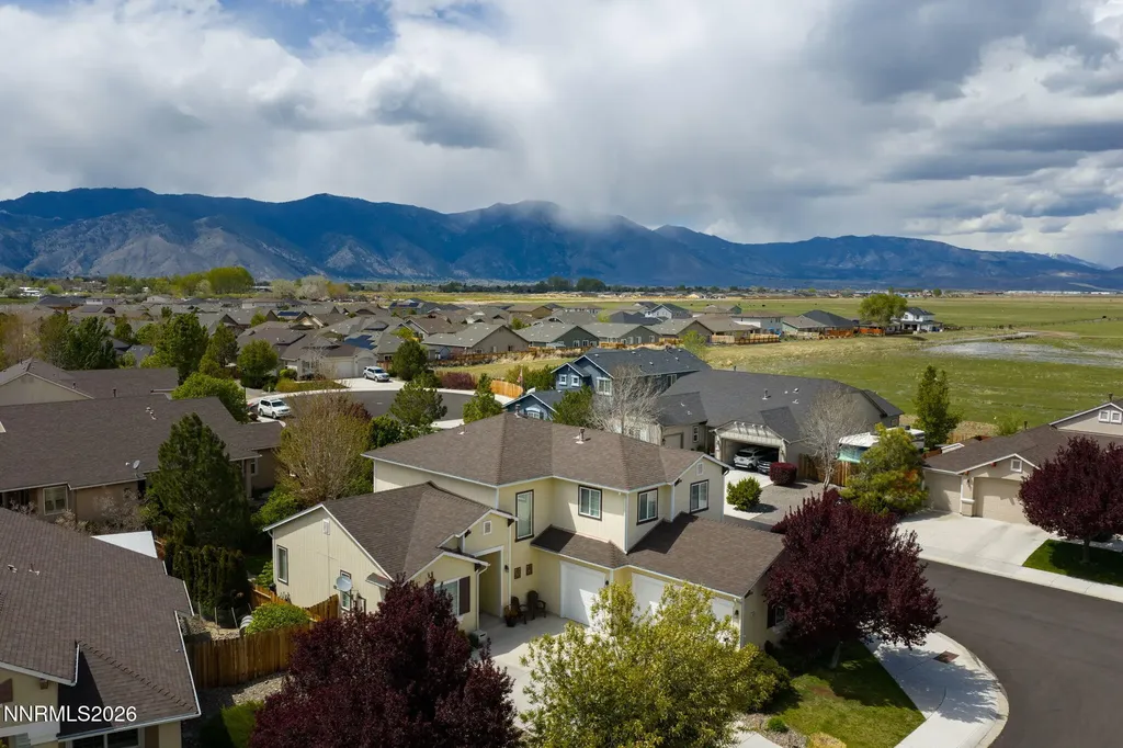 1516 Lasso Gardnerville NV 89410