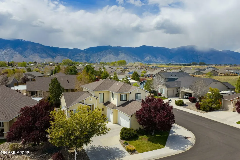 1516 Lasso Gardnerville NV 89410