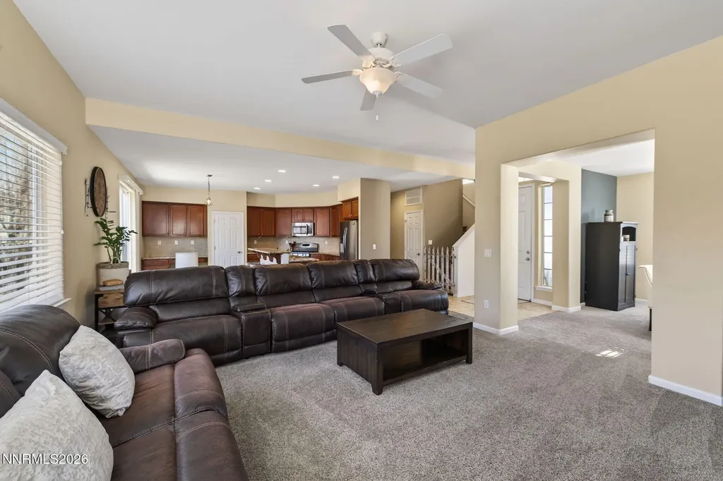 1516 Lasso Gardnerville NV 89410