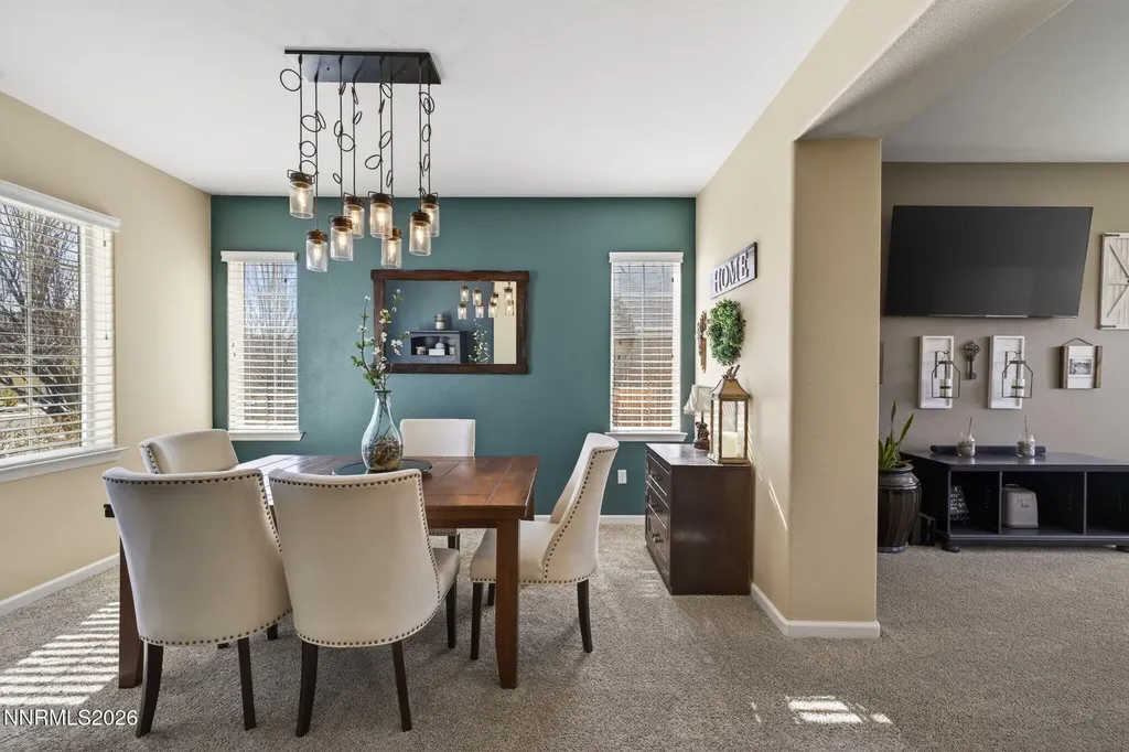 1516 Lasso Gardnerville NV 89410