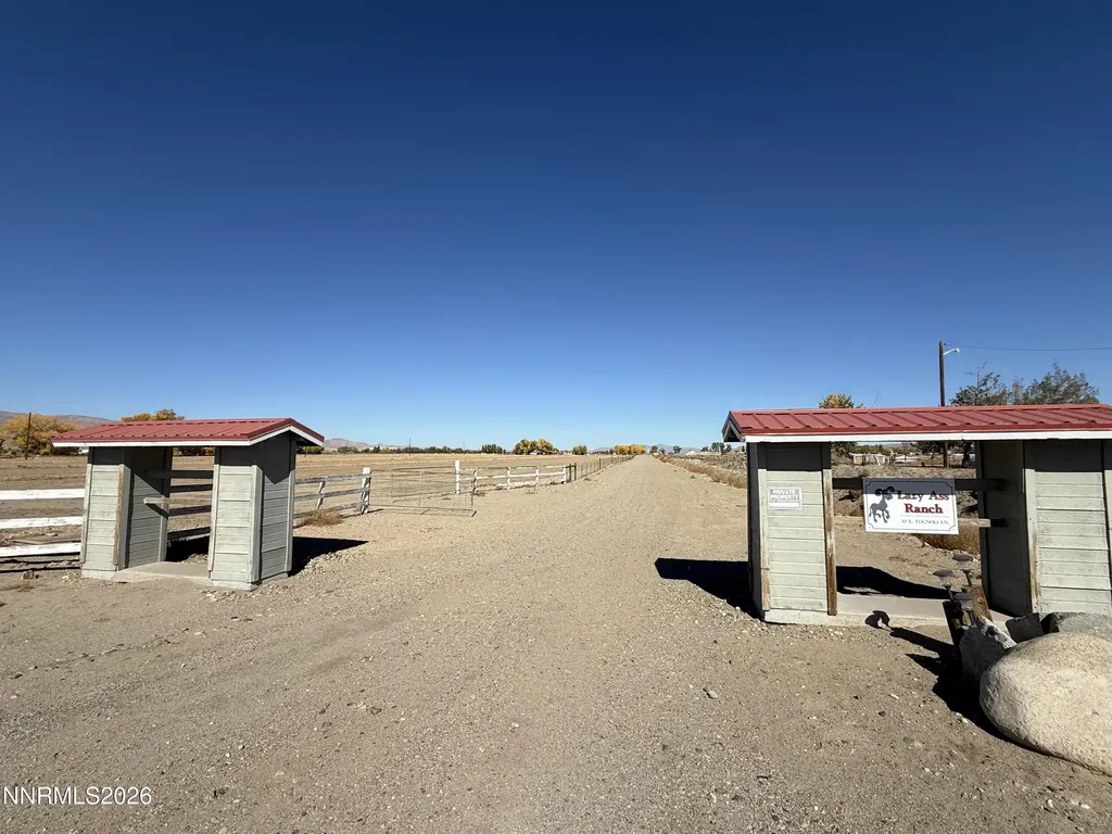 30 Tognoli Yerington NV 89447