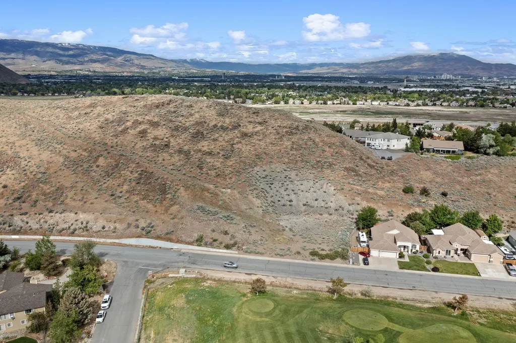 4841 Hidden Valley Reno NV 89502