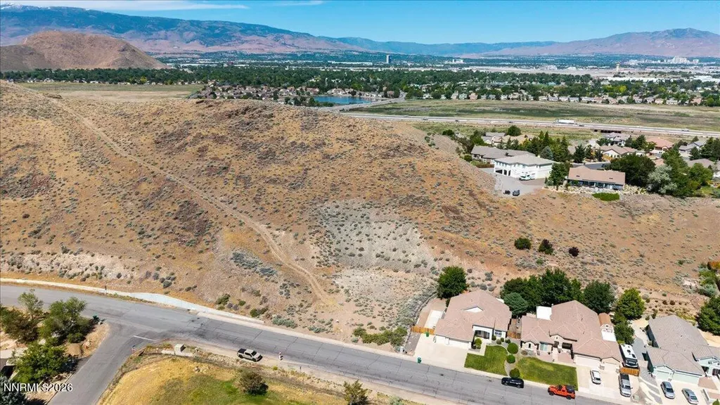 4841 Hidden Valley Reno NV 89502