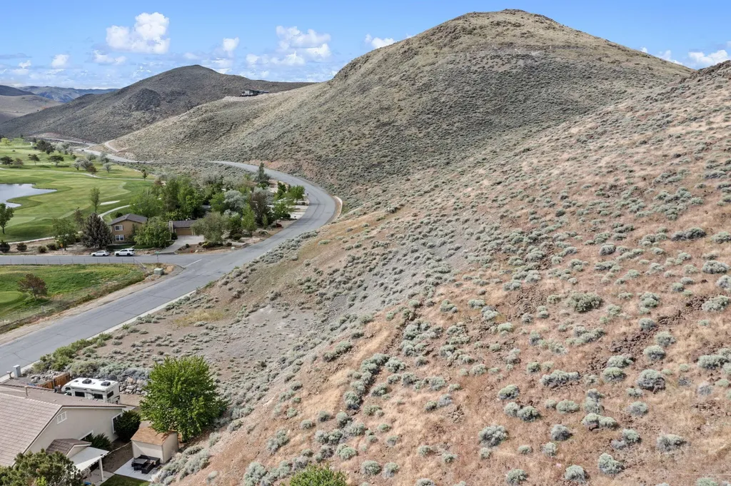 4841 Hidden Valley Reno NV 89502